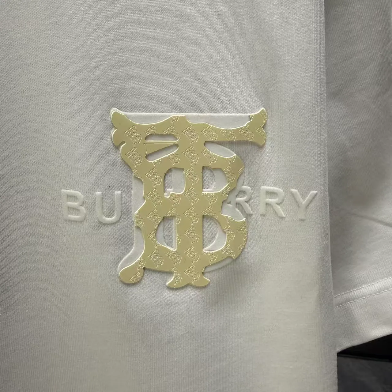 BURBE* * 2026 New Arrival T logo + ：Black White Dark Blue Sizes：S M L XL XXL